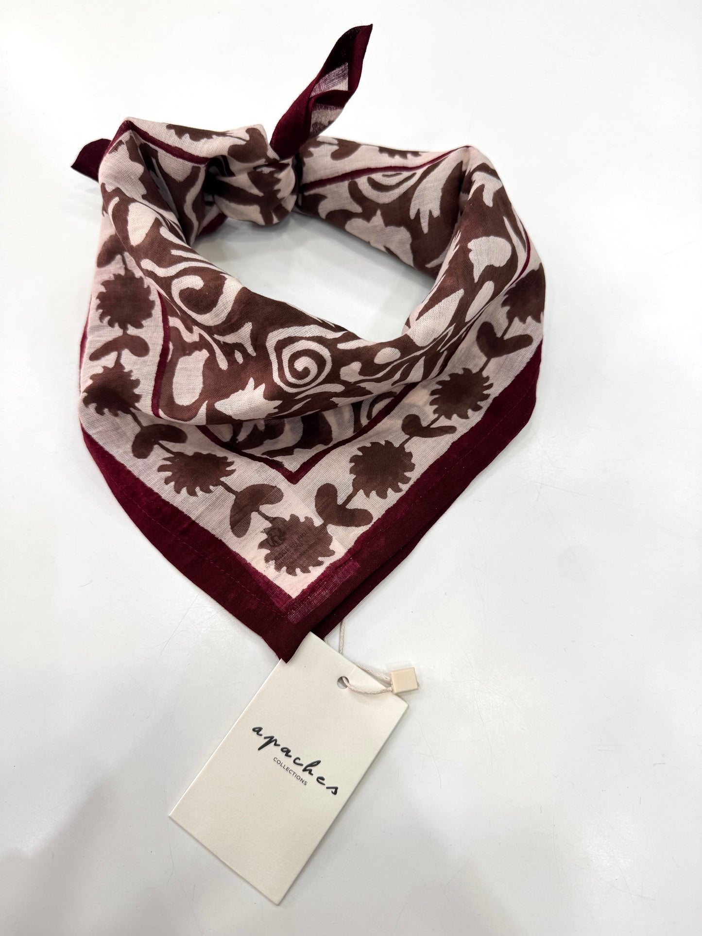 Foulard Apaches