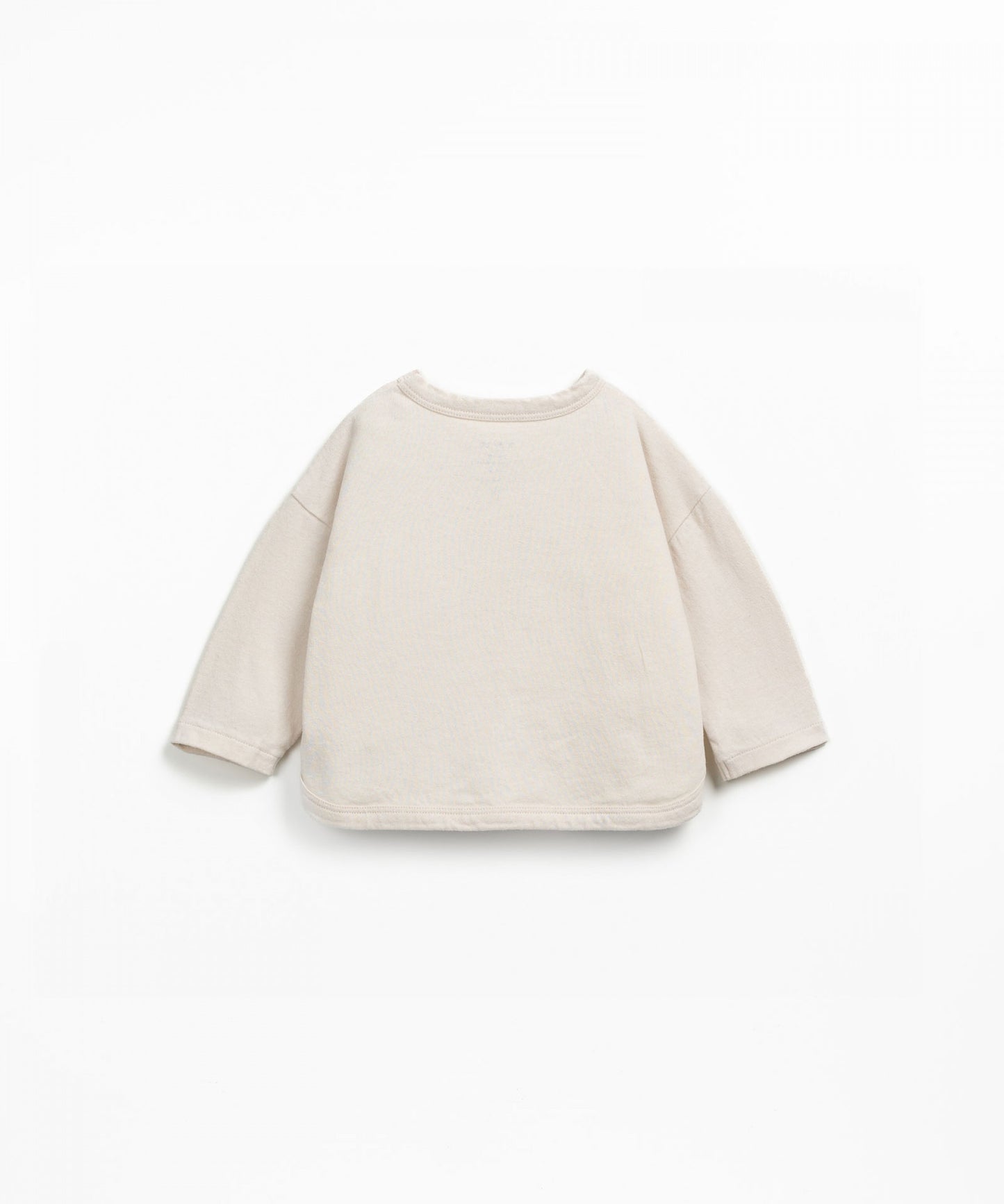 maglia con apertura sulla spalla