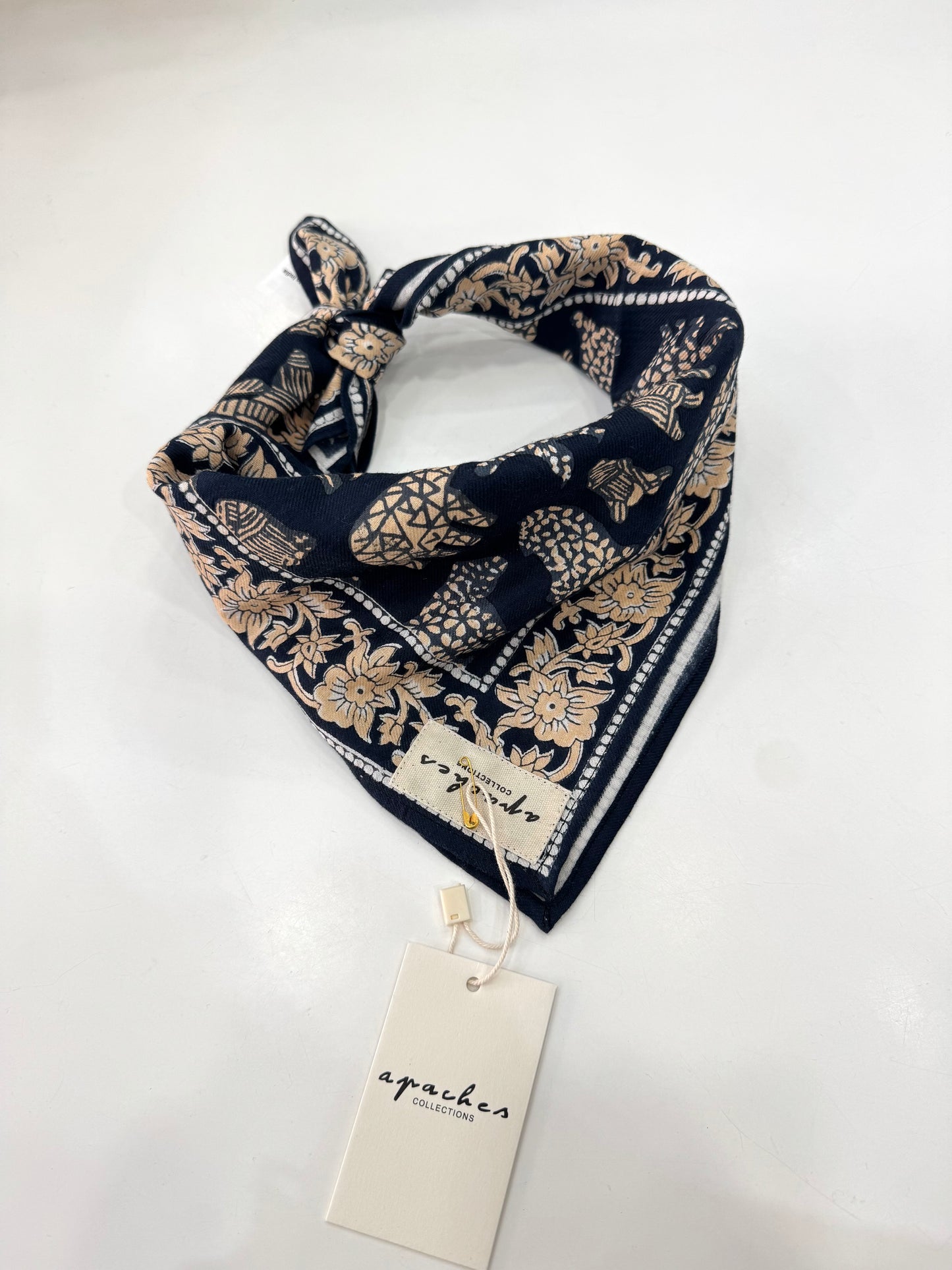 Foulard Apaches