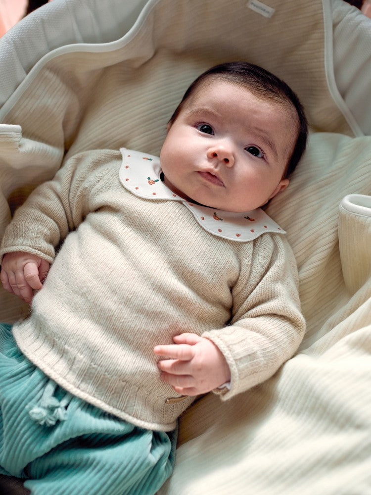 Maglioncino con colletto ricamato