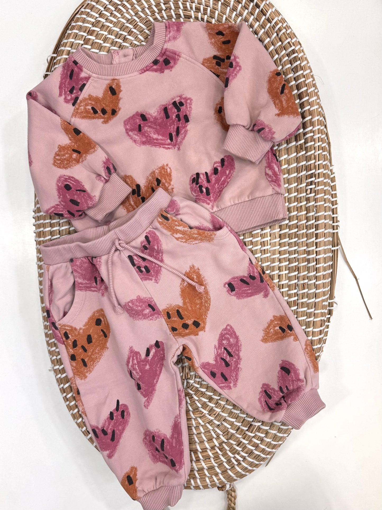 Tuta completa felpata con stampa