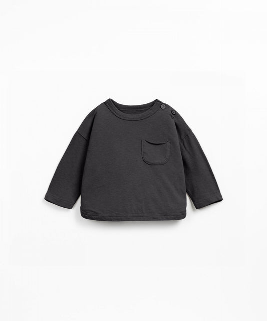 maglia con apertura sulla spalla