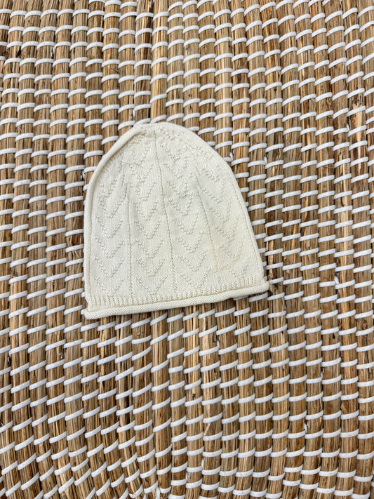 Cappello traforato panna